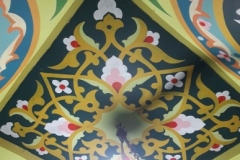 kaligrafi-plafon-masjid-warna-soft-10